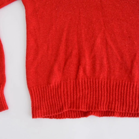 Vintage L.L. European Red with Black & White Beaded V-neck Knit Sweater Size 38 - Picture 7 of 12